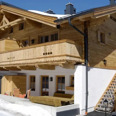 Vakantiehuis Skihuette Silberleiten, 14 Personen *