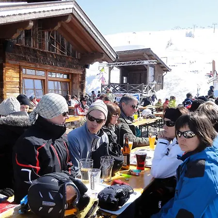 Casa de Férias Skihuette Silberleiten, 14 Personen *